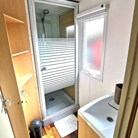 Campsite A Deux Pas Du Lac